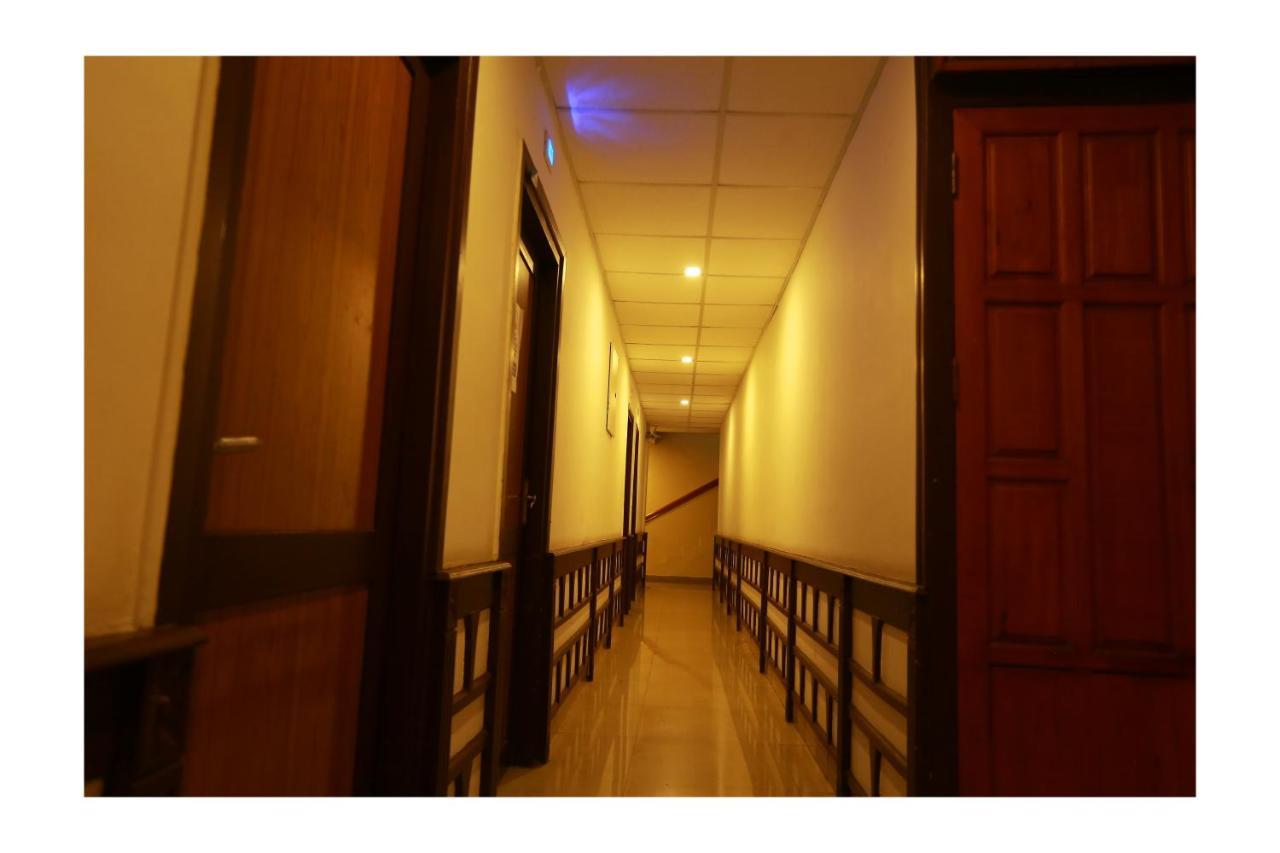 Corridor Calicut Airport Hotel Kondotty Exterior foto